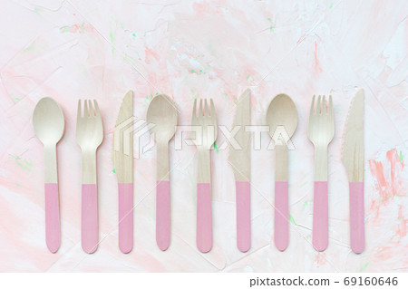 Eco friendly disposable wooden spoon, knives and forks Eco friendly disposable wooden spoon, knives and forks 69160646