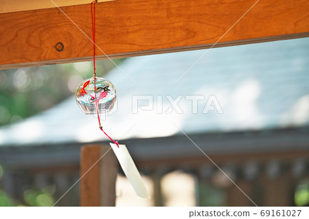 Wind chimes that play cool sounds Wind chimes that play cool sounds 69161027