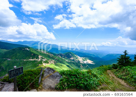 Kenashi Pass的風景(Gafu山上Kenashi Pass和Kogushi硫磺礦遺蹟的景色) Kenashi Pass的風景(Gafu山上Kenashi Pass和Kogushi硫磺礦遺蹟的景色) 69163564
