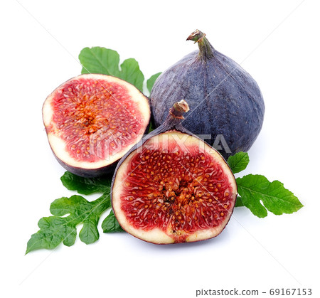 Figs with leaves 69167153