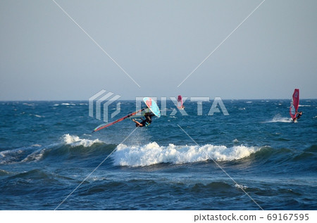 Windsurfing Scene 200815pm 5:33-3 Windsurfing Scene 200815pm 5:33-3 69167595