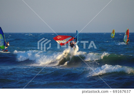 Windsurfing Scene 200815pm 5:45-2 69167637