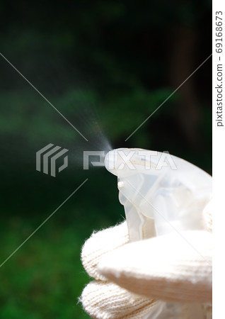 Gardening spray Gardening spray 69168673
