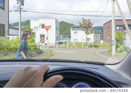 "Pedestrian jumping out" image 69170168