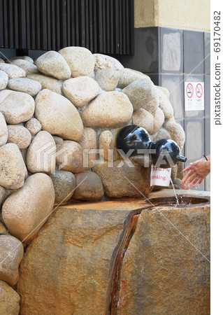Hyogo Kobe Arima Onsen Taiko Drinking Ground (Tainsen in front of Kin no Yu, summer) Hyogo Kobe Arima Onsen Taiko Drinking Ground (Tainsen in front of Kin no Yu, summer) 69170482