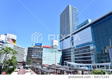 橫濱站前西口的風景 69171383