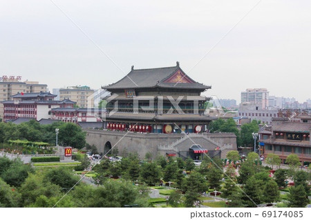 Drum Tower of Xi'an, China Drum Tower of Xi'an, China 69174085