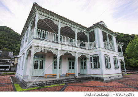 三角西口Urashimaya 69176292