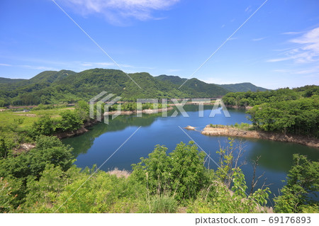 Tsugaru Shirakami Lake 69176893