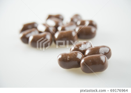 Corn chocolate stock photos 69176964