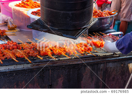 grilled chicken skewer sticks on the bbq grill outdoor grilled chicken skewer sticks on the bbq grill outdoor 69176985