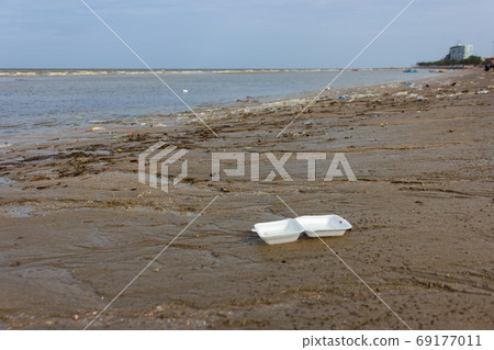 Plastic pollution environmental problem in ocean 69177011