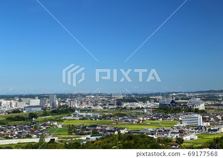 豐田市區，湛藍的天空和豐田體育場 69177568