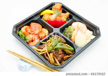 4 kinds of Chinese lunch 4 kinds of Chinese lunch 69179587