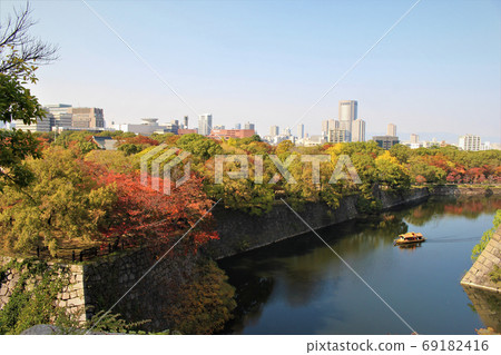 大阪城公園秋葉 69182416