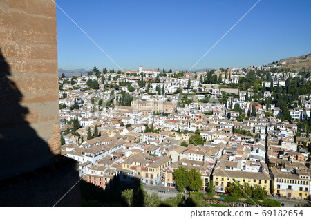 Albayzin district overlooking the Alhambra (Granada, Andalusia, Spain) Albayzin district overlooking the Alhambra (Granada, Andalusia, Spain) 69182654