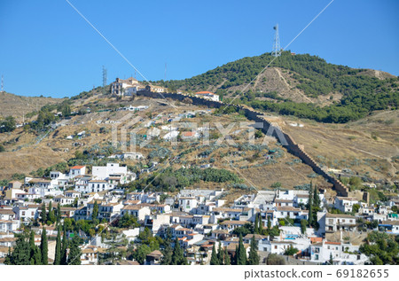 Albayzin district overlooking the Alhambra (Granada, Andalusia, Spain) Albayzin district overlooking the Alhambra (Granada, Andalusia, Spain) 69182655