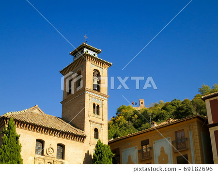Albaycin church and Alhambra on the hill (Granada, Andalusia, Spain) Albaycin church and Alhambra on the hill (Granada, Andalusia, Spain) 69182696