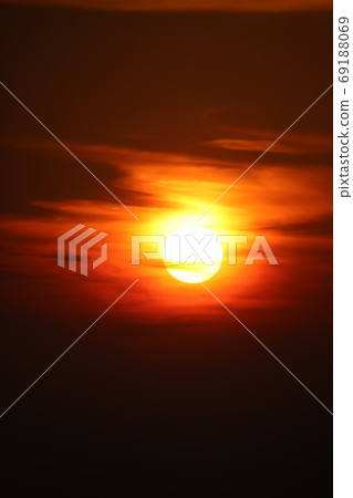 A sunset 69188069