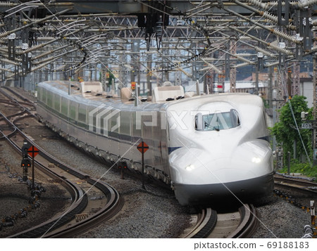 米原站新幹線N700A 米原站新幹線N700A 69188183