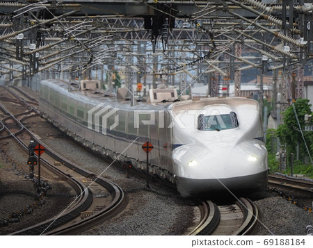 米原站新幹線N700A 米原站新幹線N700A 69188184
