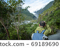 活躍的老人在新西蘭南島韋斯特蘭國家公園旅行弗朗茲·約瑟夫冰川 69189690