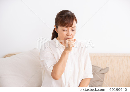 Senior female physical condition Senior female physical condition 69190640