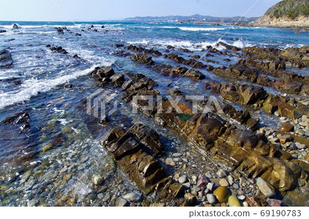 Scenery of the cut seashore, Innan Town, Hidaka District, Wakayama Prefecture 69190783
