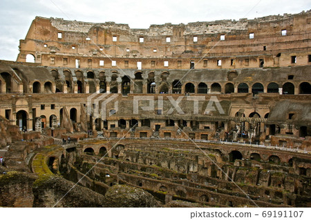 Colosseum in Rome 69191107