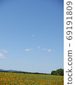 Hokkaido Memanbetsu Airport Sunflower and airplane 69191809