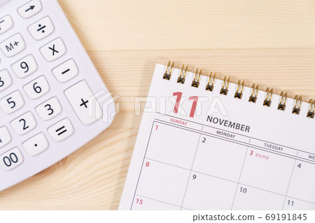 Calendar and calculator November Calendar and calculator November 69191845