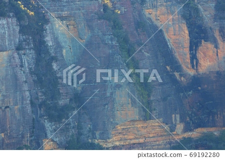 A cliff face in Jamison Valley in The Blue Mountains A cliff face in Jamison Valley in The Blue Mountains 69192280