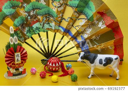 2021年新年裝飾,十二生肖牛和風扇,Kadomatsu 2021年新年裝飾,十二生肖牛和風扇,Kadomatsu 69192377
