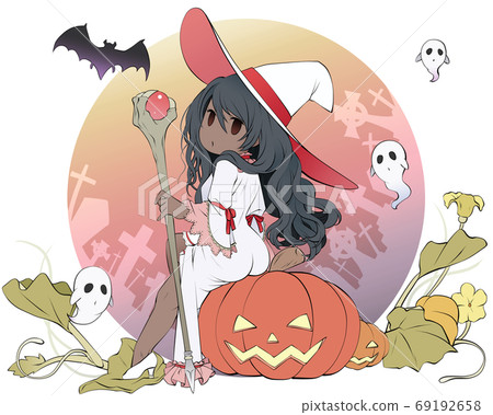 萬聖節日落時分，黝黑的女巫棲息在傑克·奧蘭登（Jack O'Lantern）上，閃閃發光的墓地 69192658