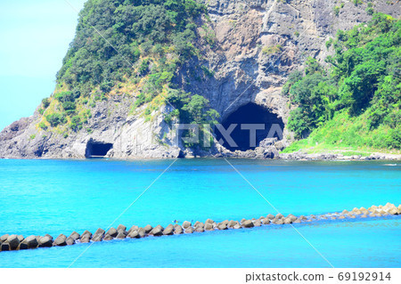 Yodo Cave [San'in Kaigan Geopark] 69192914