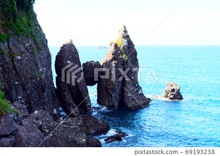 Sasariiwa [San'in Kaigan Geopark] 69193238
