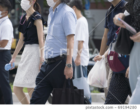 通勤東京車站2020年8月面具電暈邪惡 69194280