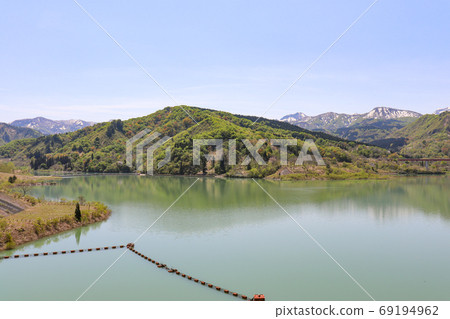 Himesayuri Lake (Sanjo City, Niigata Prefecture) 69194962
