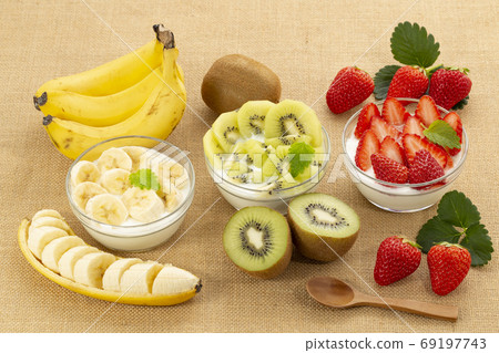 Yogurt with strawberries, cui and bananas Yogurt with strawberries, cui and bananas 69197743