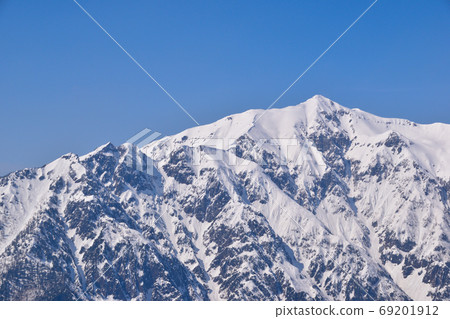 冬季北部阿爾卑斯山 冬季北部阿爾卑斯山 69201912