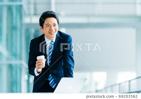 商務男士 69203562