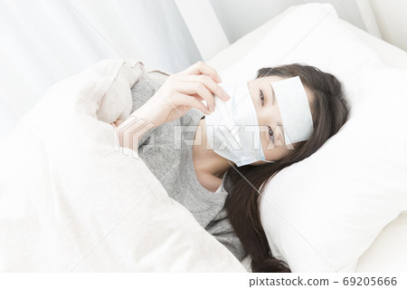 生病的女人 69205666
