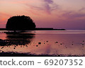 Sea of sunset 69207352