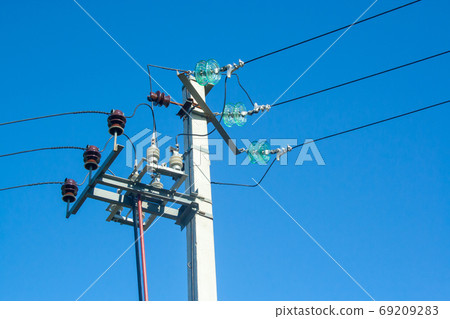 Electric post 69209283