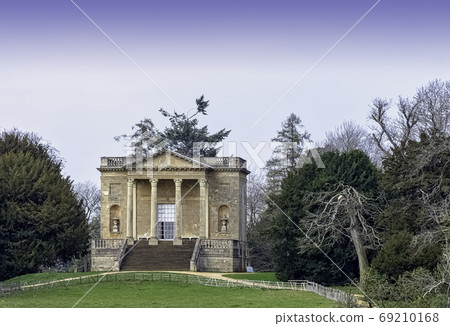 Queen's Temple or Lady's Temple on Hawkwell Field in Stowe, Buckinghamshire, United Kingdom Queen's Temple or Lady's Temple on Hawkwell Field in Stowe, Buckinghamshire, United Kingdom 69210168