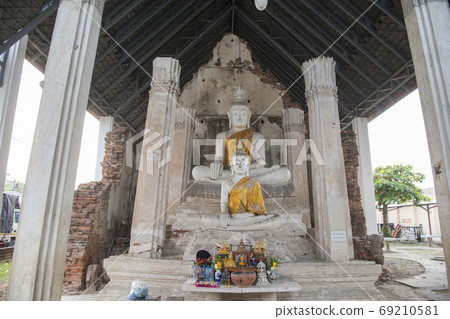 THAILAND PHETBURI WAT PHAI LOM TEMPLE THAILAND PHETBURI WAT PHAI LOM TEMPLE 69210581