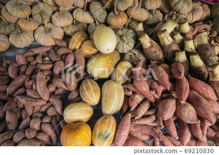 THAILAND MAE SOT CITY MARKET STREET 69210830