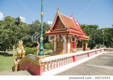 THAILAND TAK WAT KLANG SUAN DOK MAI TEMPLE THAILAND TAK WAT KLANG SUAN DOK MAI TEMPLE 69210954