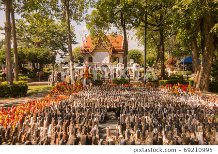 THAILAND TAK SHRINE OF KING TAKSIN 69210995
