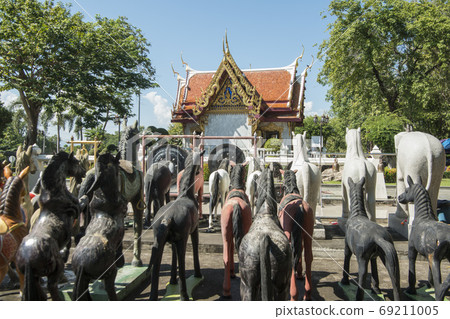 THAILAND TAK SHRINE OF KING TAKSIN THAILAND TAK SHRINE OF KING TAKSIN 69211005